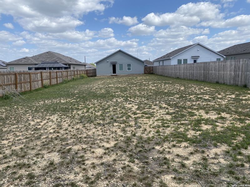 Exterior details and patio area of a home in , Seguin (Image 4).