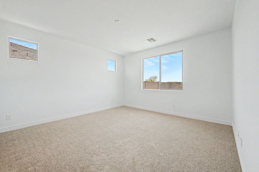 Spacious, unfurnished interior of a new home in Miravida, Surprise (Image 9).