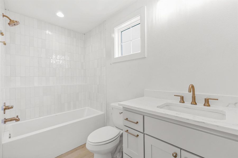 Furnished interior view inside a new home in , Franklin (Image 41). Furnished interior view inside a new home in , Franklin (Image 41).