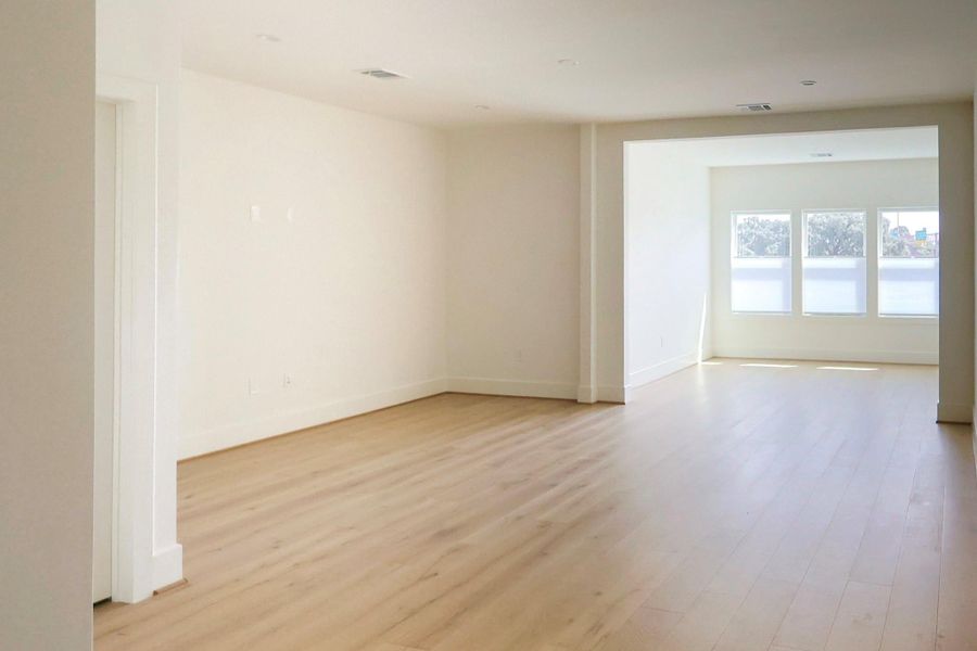 Spacious, unfurnished interior of a new home in , Houston (Image 20). Spacious, unfurnished interior of a new home in , Houston (Image 20).