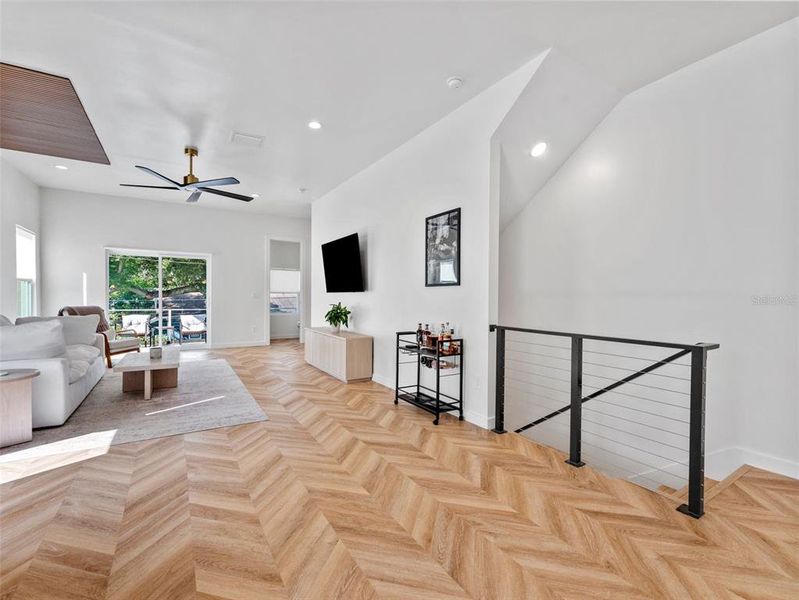 Spacious, unfurnished interior of a new home in , Tampa (Image 27).