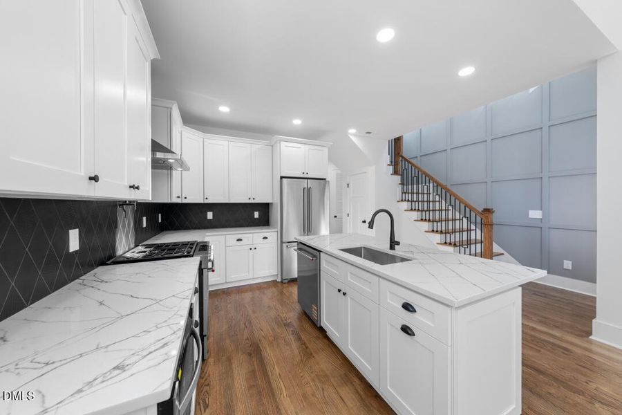 DSC07096 copy DSC07096 copy