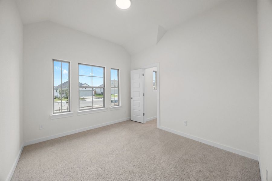 Spacious, unfurnished interior of a new home in Prairie Winds, Hutto (Image 23).