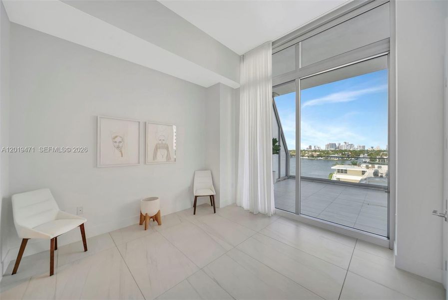 Furnished interior view inside a new home in , Fort Lauderdale (Image 18).
