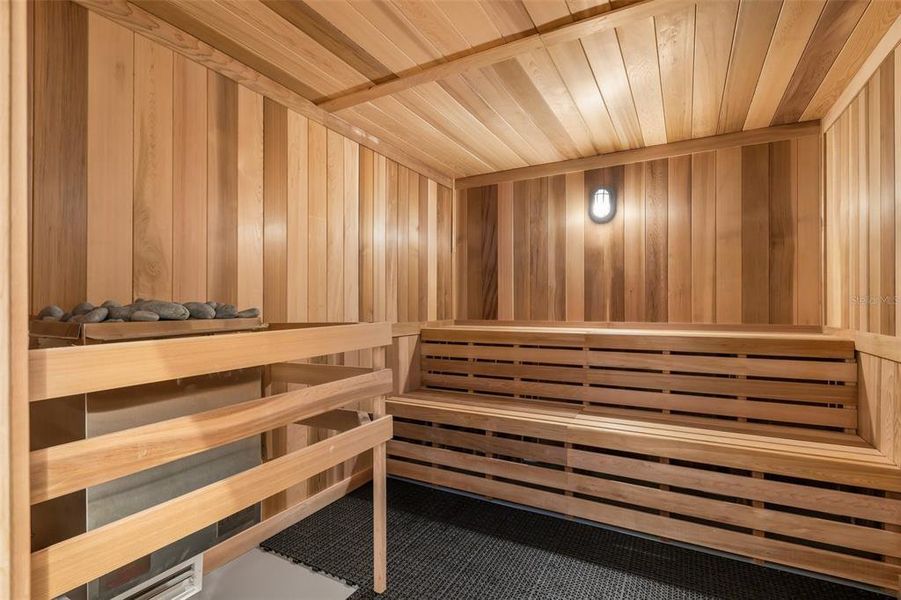 Community amenities in , Venice (Image 28). Community amenities in , Venice (Image 28).