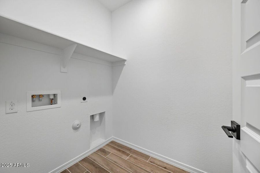 8827 W PASADENA Avenue - Ready Now! 8827 W PASADENA Avenue - Ready Now!