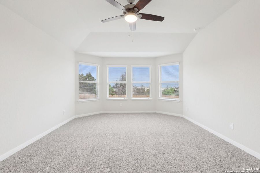 Spacious, unfurnished interior of a new home in , Cibolo (Image 48).