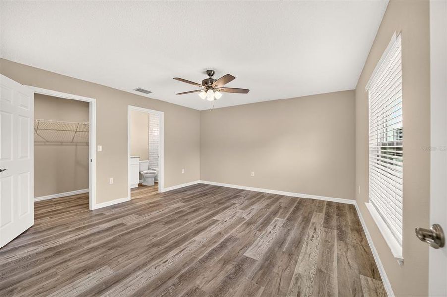 Spacious, unfurnished interior of a new home in , Ocala (Image 18).