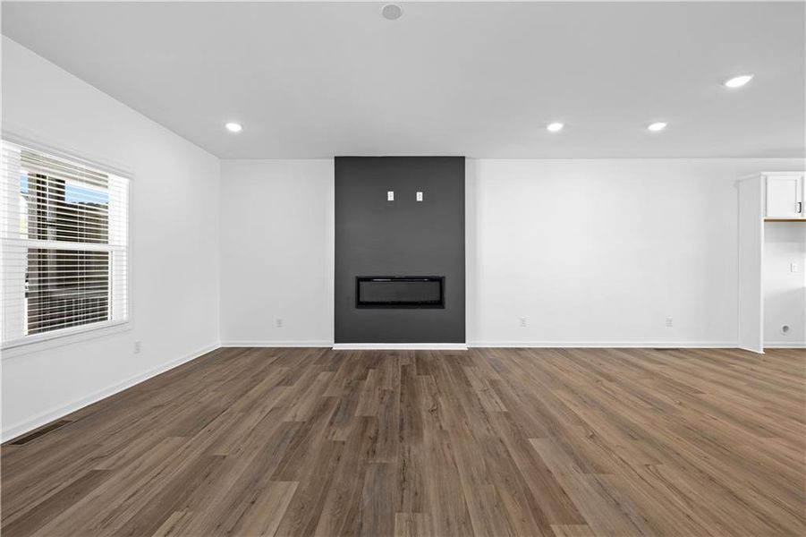 Spacious, unfurnished interior of a new home in Nickel Creek at Newnan Crossing, Newnan (Image 18). Spacious, unfurnished interior of a new home in Nickel Creek at Newnan Crossing, Newnan (Image 18).