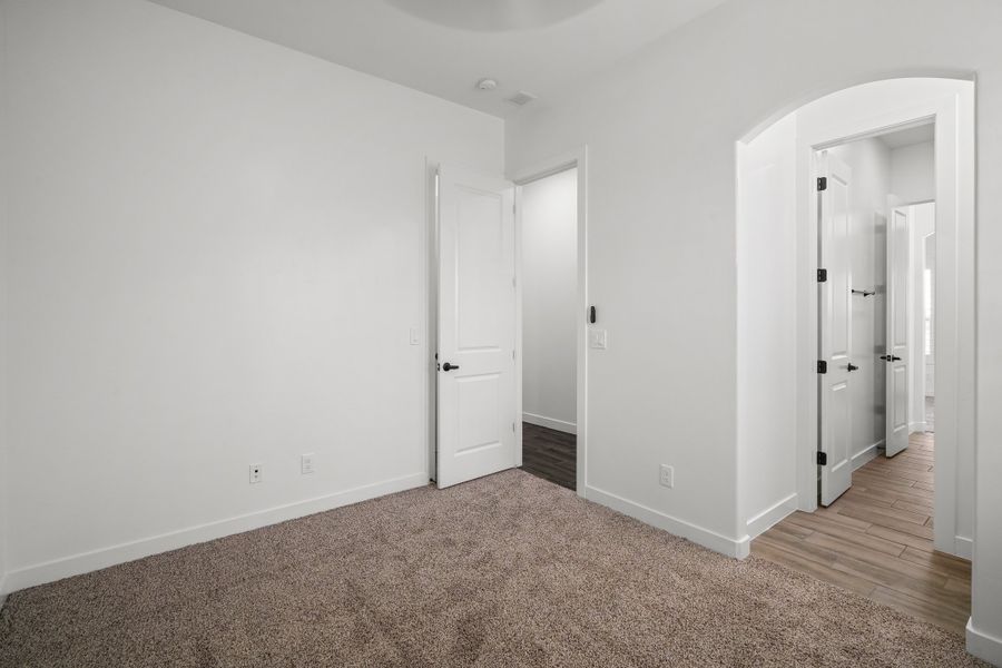 Representative unfurnished interior of a home built from the Scottsdale by LEH. Homes in Painted Sky, El Paso (Image 65). Representative unfurnished interior of a home built from the Scottsdale by LEH. Homes in Painted Sky, El Paso (Image 65).