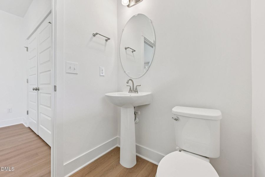 24-web-or-mls-Dunzo Dr-S1203-024