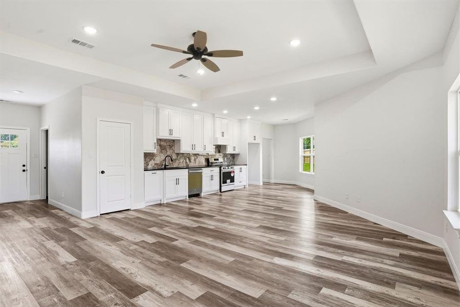 Spacious, unfurnished interior of a new home in , Ennis (Image 11).