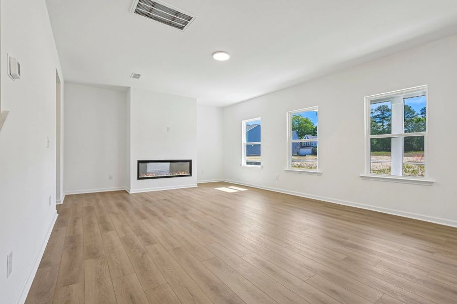 Representative images and renderings are for illustrative purposes. Actual structural options and design finishes of home may vary. Representative images and renderings are for illustrative purposes. Actual structural options and design finishes of home may vary.