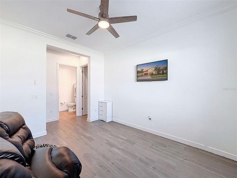 Spacious, unfurnished interior of a new home in Southshore Bay: The Estates, Wimauma (Image 19). Spacious, unfurnished interior of a new home in Southshore Bay: The Estates, Wimauma (Image 19).