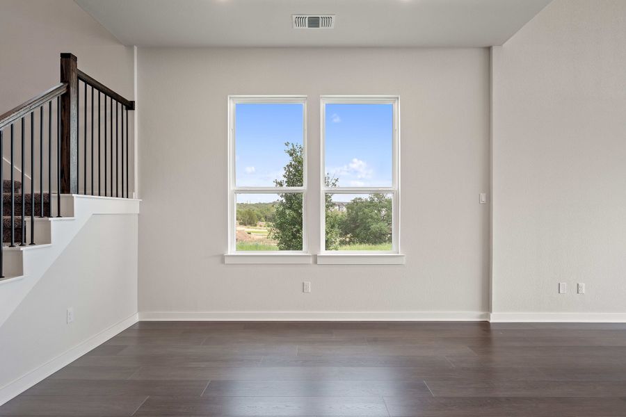 Spacious, unfurnished interior of a new home in Wolf Ranch, Georgetown (Image 39).