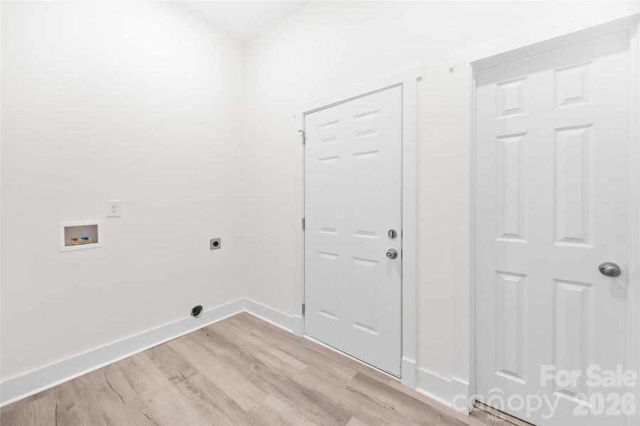 Spacious, unfurnished interior of a new home in , Bessemer City (Image 39).