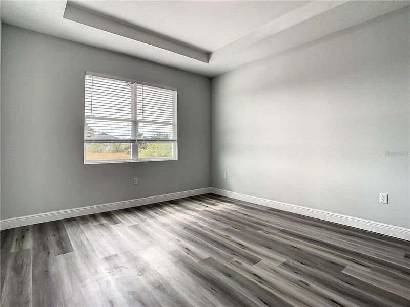 Spacious, unfurnished interior of a new home in , Port Charlotte (Image 9).