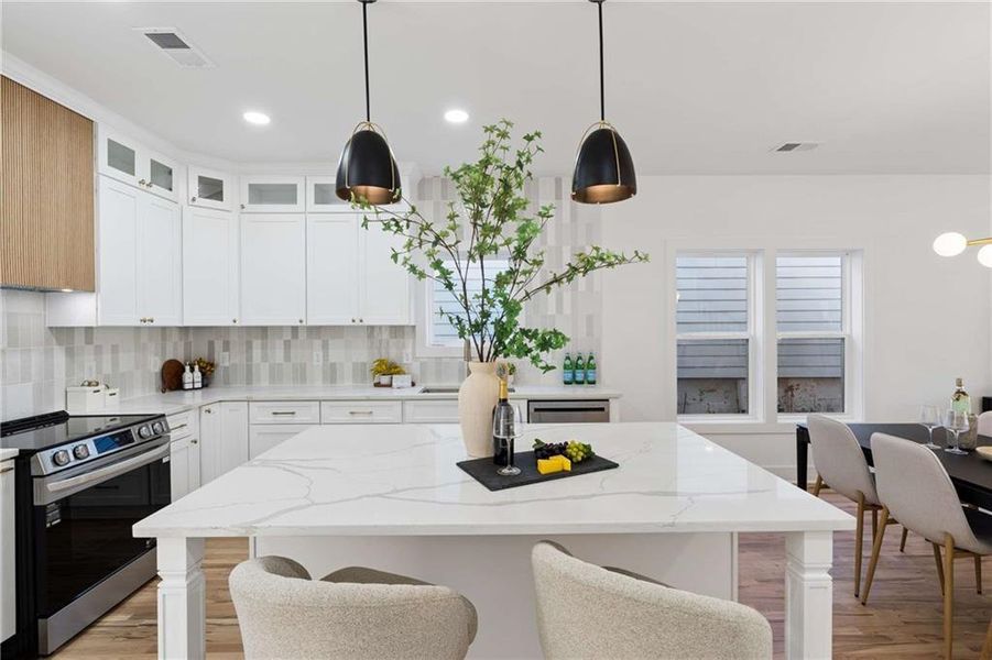 Furnished interior view inside a new home in , Atlanta (Image 33).