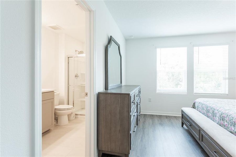 Furnished interior view inside a new home in , Sarasota (Image 44).