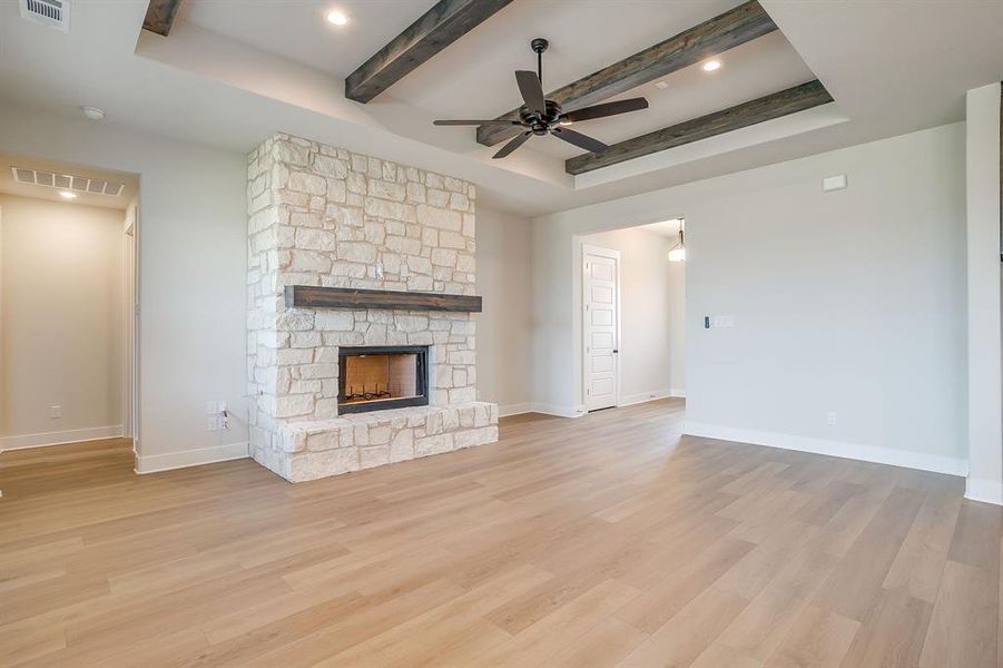 Spacious, unfurnished interior of a new home in , Waxahachie (Image 22). Spacious, unfurnished interior of a new home in , Waxahachie (Image 22).