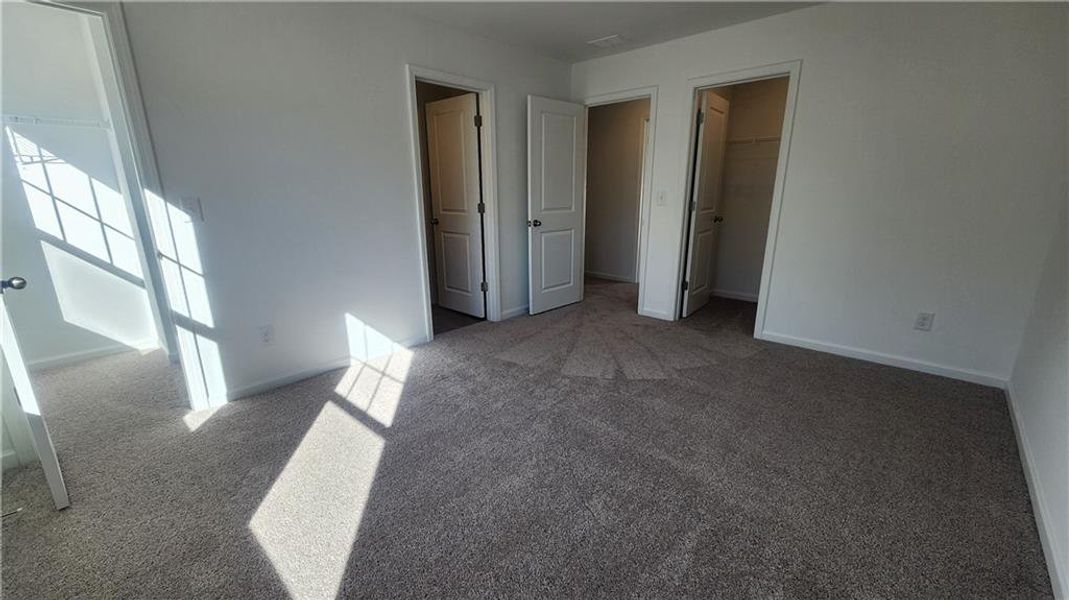 Spacious, unfurnished interior of a new home in The Estates at Casteel, Bethlehem (Image 25).