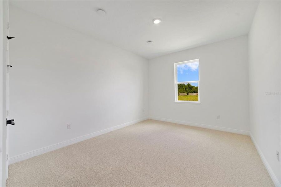 Spacious, unfurnished interior of a new home in Acuera Estates, Apopka (Image 14).