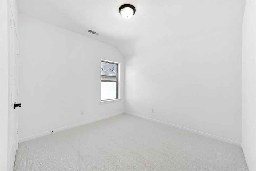 Spacious, unfurnished interior of a new home in Mantua Point Gardens, Van Alstyne (Image 31). Spacious, unfurnished interior of a new home in Mantua Point Gardens, Van Alstyne (Image 31).