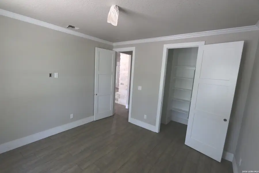 Spacious, unfurnished interior of a new home in , Adkins (Image 4).