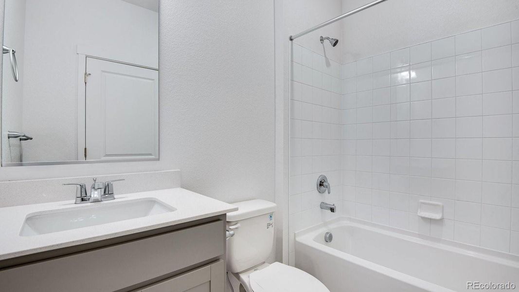 Furnished interior view inside a new home in Settlers Crossing, Commerce City (Image 11).