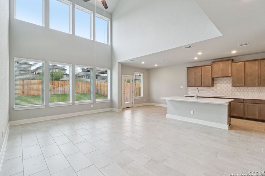 Spacious, unfurnished interior of a new home in Sagebrooke - Classic Series, San Antonio (Image 46). Spacious, unfurnished interior of a new home in Sagebrooke - Classic Series, San Antonio (Image 46).