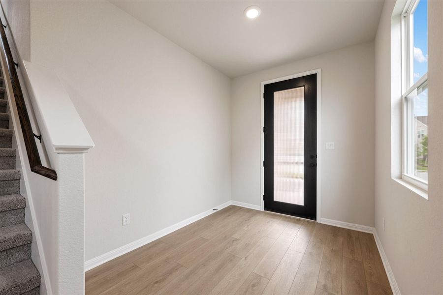 Spacious, unfurnished interior of a new home in Cannon Ranch, Dripping Springs (Image 17).