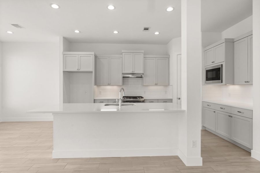Furnished interior view inside a new home in Elyson, Katy (Image 10).