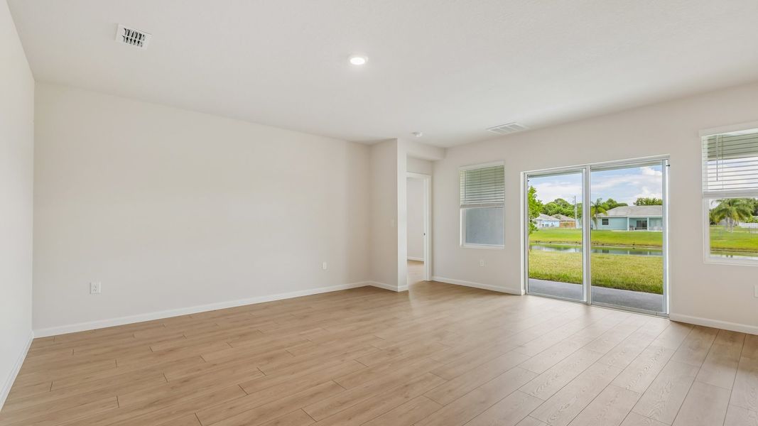 Spacious, unfurnished interior of a new home in Port St. Lucie Spot Lots, Port St. Lucie (Image 15).