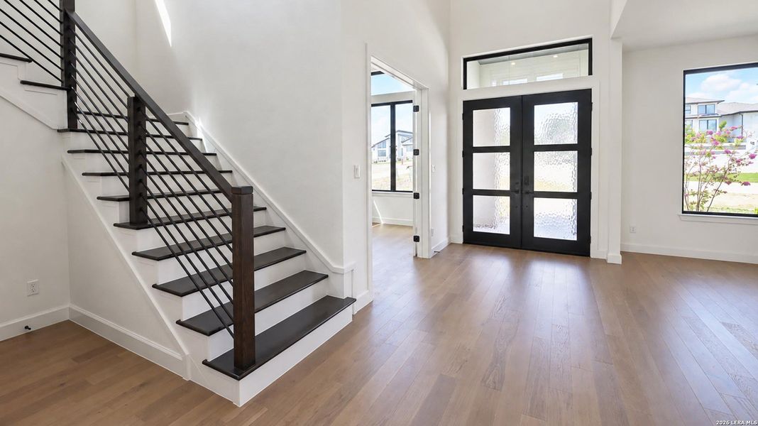 Spacious, unfurnished interior of a new home in , New Braunfels (Image 24).