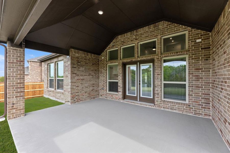 411 Hidden Lakes-Patio-1
