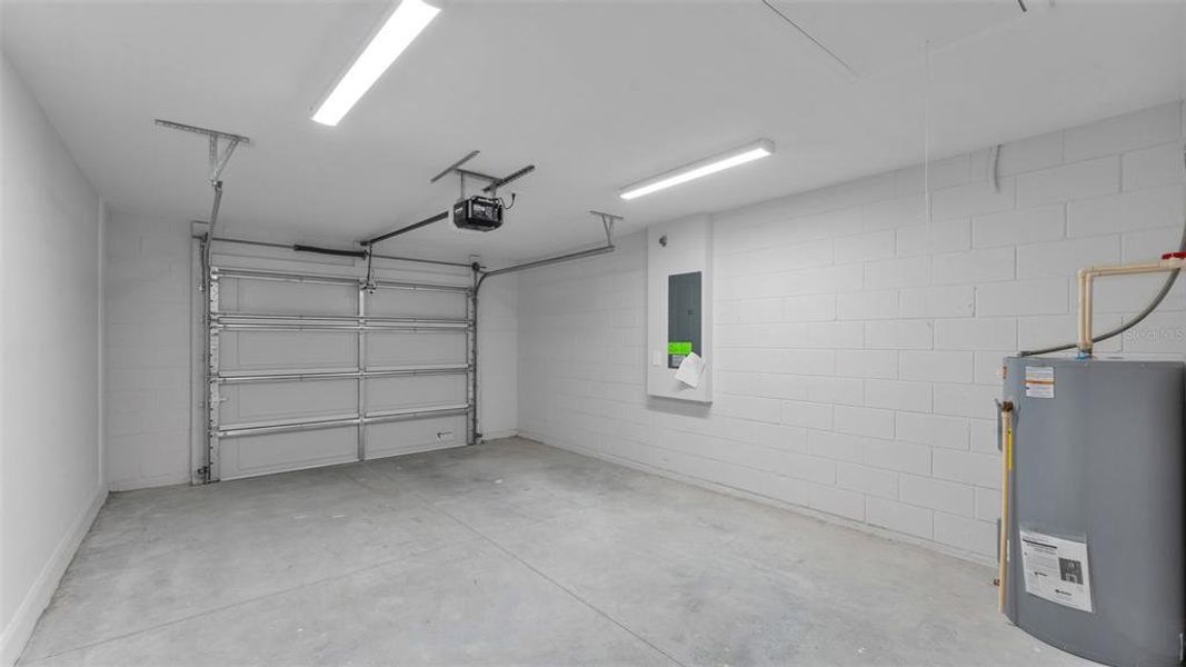 Spacious, unfurnished interior of a new home in , Lakeland (Image 32). Spacious, unfurnished interior of a new home in , Lakeland (Image 32).