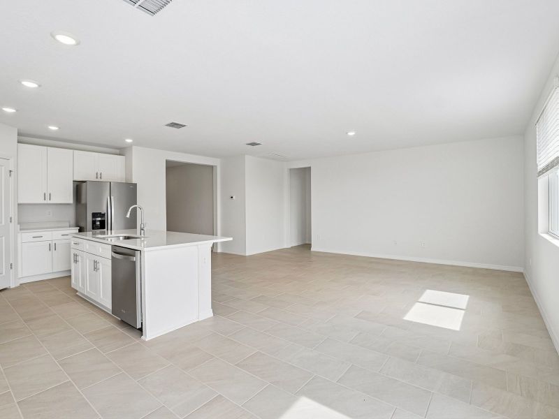 Spacious, unfurnished interior of a new home in Hilltop Vistas, Dade City (Image 11). Spacious, unfurnished interior of a new home in Hilltop Vistas, Dade City (Image 11).