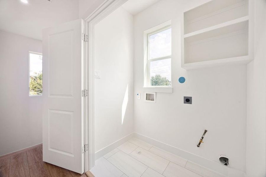 Spacious, unfurnished interior of a new home in , Houston (Image 19).