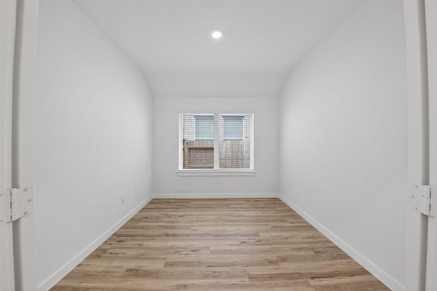 Spacious, unfurnished interior of a new home in , Hockley (Image 22).