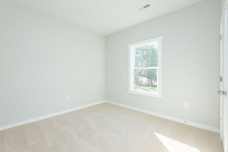 Representative unfurnished interior of a home built from the Lincoln by Foundation Home Builders LLC in Pinnix Loop, Burlington (Image 17).