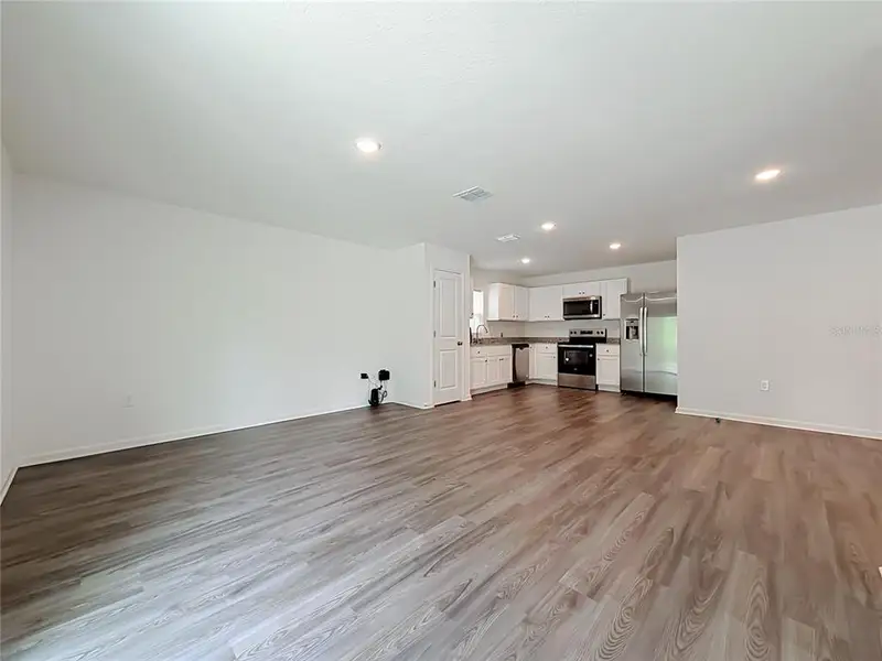 Spacious, unfurnished interior of a new home in The Collection at Ocklawaha, Ocklawaha (Image 36). Spacious, unfurnished interior of a new home in The Collection at Ocklawaha, Ocklawaha (Image 36).