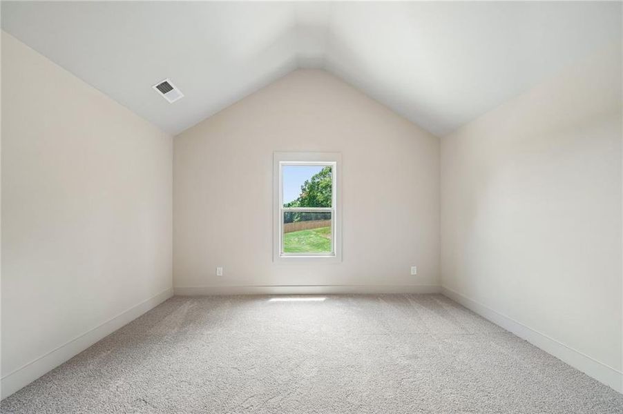 Spacious, unfurnished interior of a new home in Steeplechase, Hoschton (Image 22).