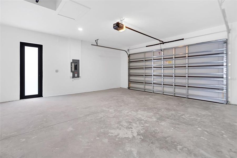 Spacious, unfurnished interior of a new home in , Lehigh Acres (Image 47).