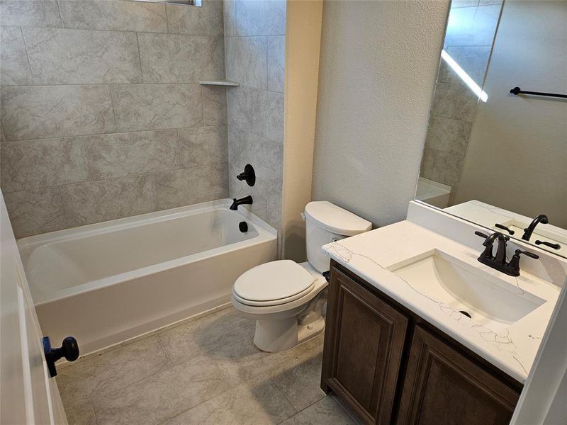 Furnished interior view inside a new home in , Van Alstyne (Image 6).