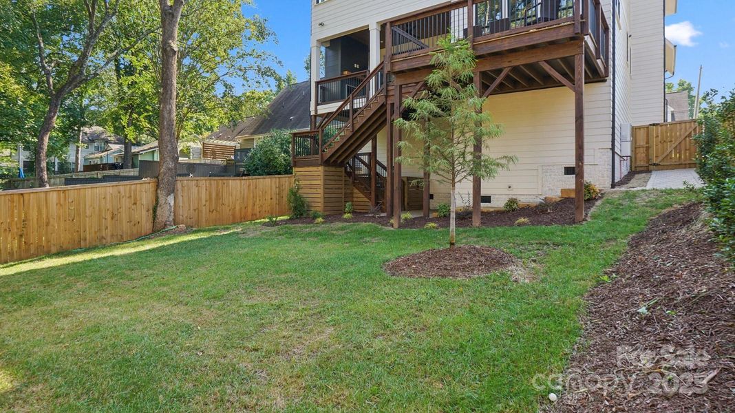 Exterior details and patio area of a home in , Charlotte (Image 3).