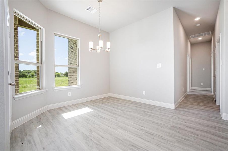 Spacious, unfurnished interior of a new home in , Waxahachie (Image 15).