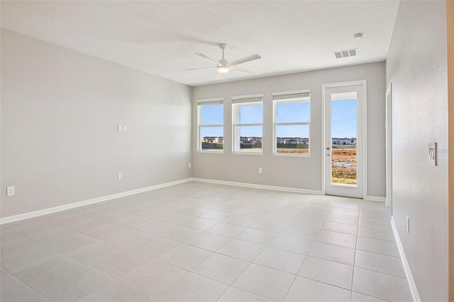 Spacious, unfurnished interior of a new home in Wellness Ridge, Clermont (Image 22).