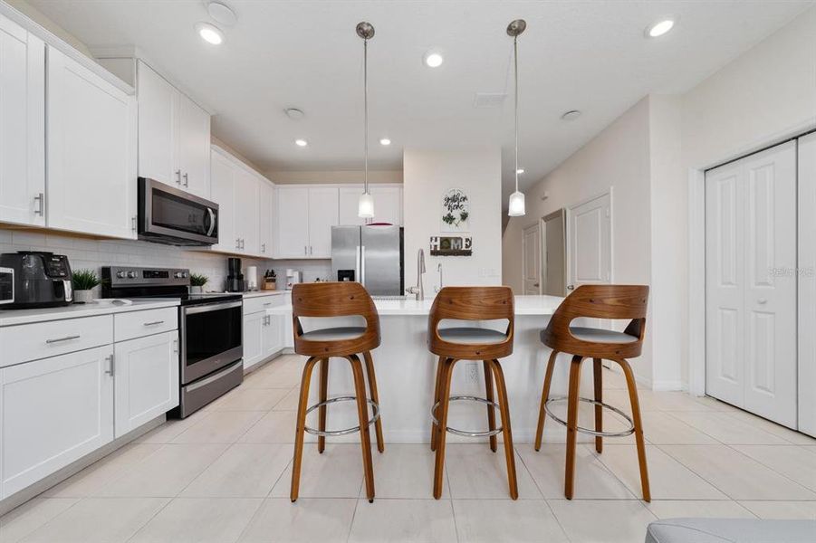 Furnished interior view inside a new home in , Kissimmee (Image 11).