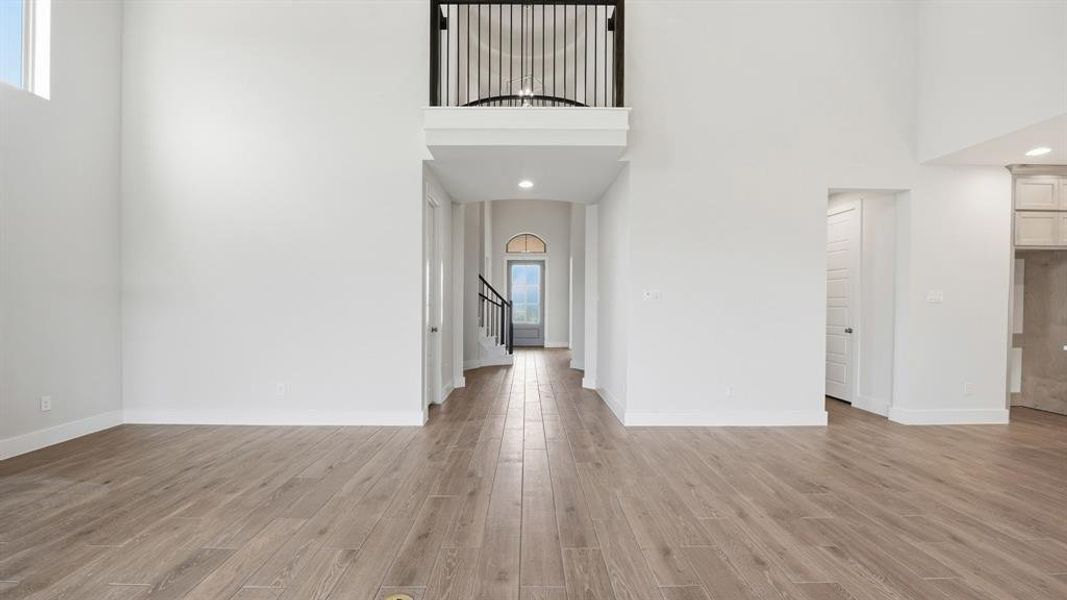 Spacious, unfurnished interior of a new home in The Parks at Wilson Creek, Celina (Image 17).