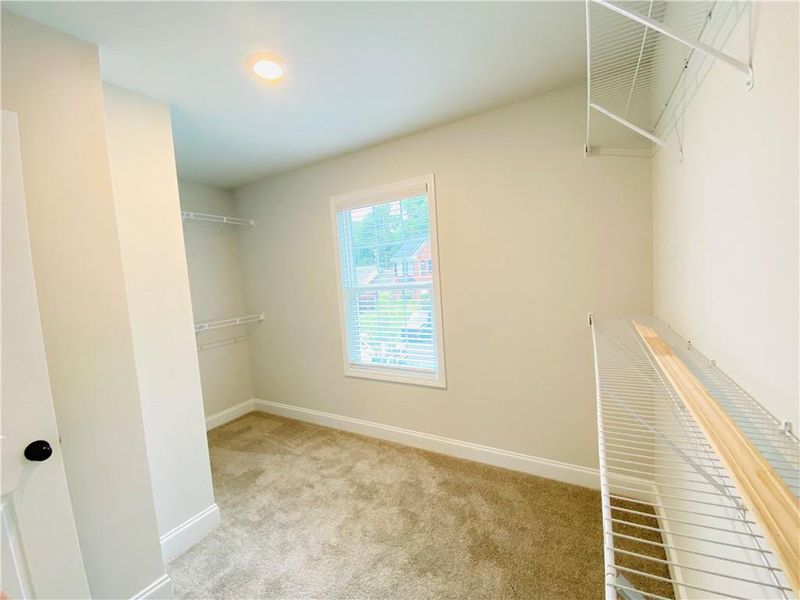 Spacious, unfurnished interior of a new home in , Lawrenceville (Image 39).